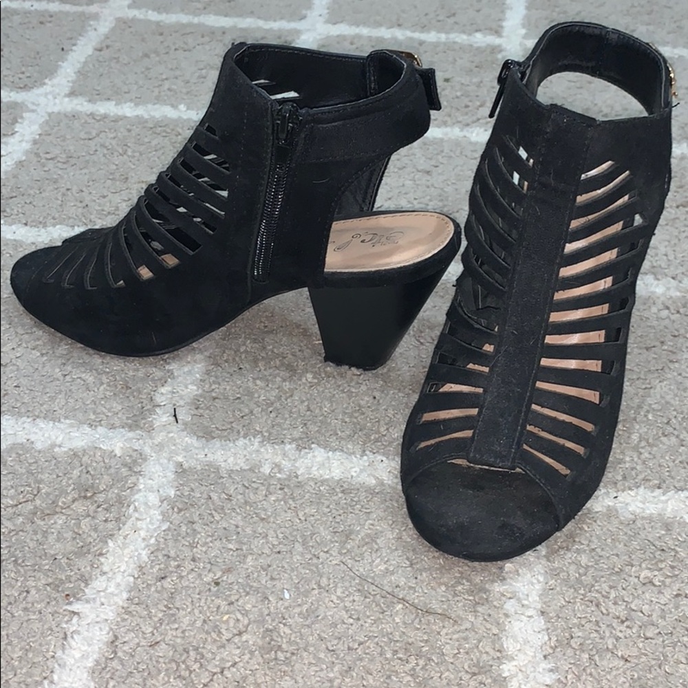 Black heels